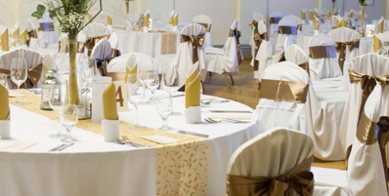 Mariage : buffet ou service à table, que choisir ?