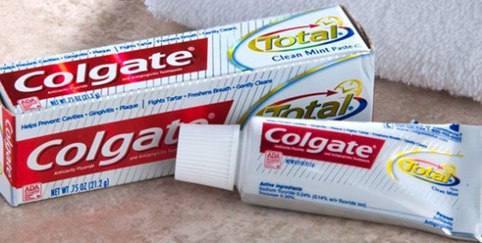Colgate a utilisé un produit chimique cancérigène dans ses dentifrices depuis 1997
