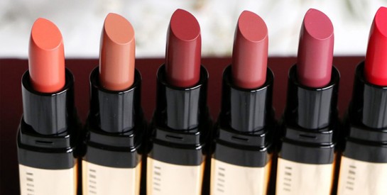 Maquillage : les rouges à lèvres contiendraient des produits chimiques nocifs pour la santé