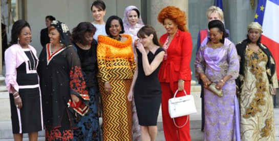 D`Édith Bongo à Antoinette Sassou Nguesso : Erik Schaix, le couturier des Premières dames africaines