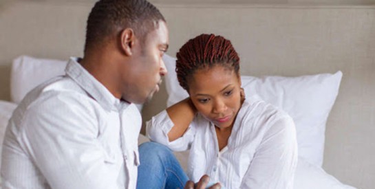 ``Mon mari est impuissant et me demande de me taire : une situation difficile à supporter depuis mon mariage``