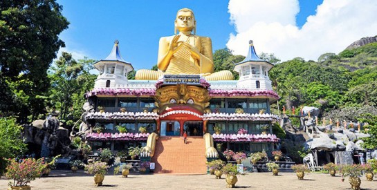 Le Sri Lanka accueille à nouveau des touristes, malgré une nouvelle souche du virus