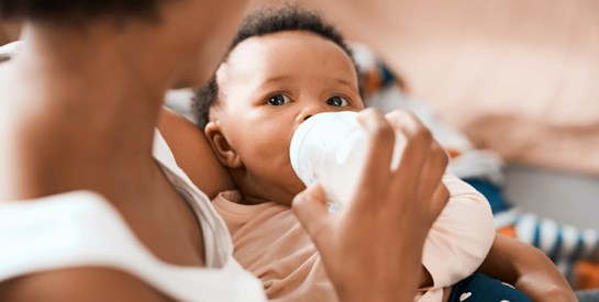 Pourquoi il faut donner du lait de croissance à son bébé