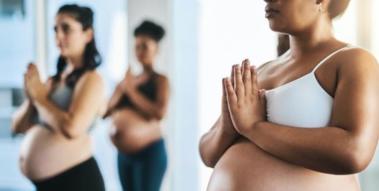Sport durant la grossesse : découvrez le yoga prénatal et ses bienfaits