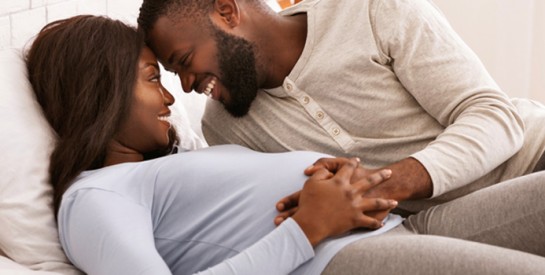 Avoir des relations sexuelles quand on est enceinte, est-ce vraiment risqué ?