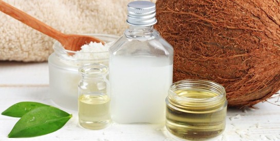 L’huile de coco, une solution contre les vergetures