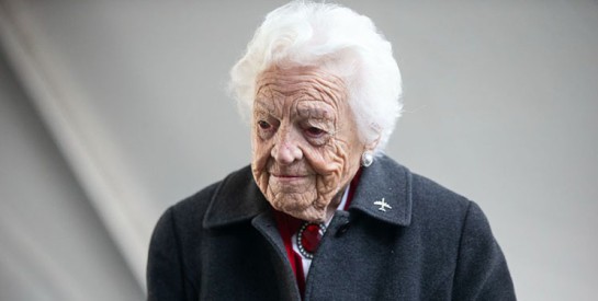 Canada : une femme de 101 ans nommée à la direction de l'aéroport de Toronto