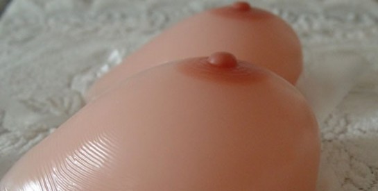 Faux seins silicone mamelons, une solution pour les femmes!!