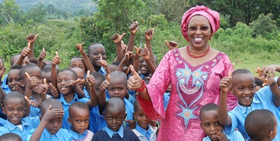 Maggy Barankitse reçoit le prix de la Fondation pour l`égalité des chances en Afrique