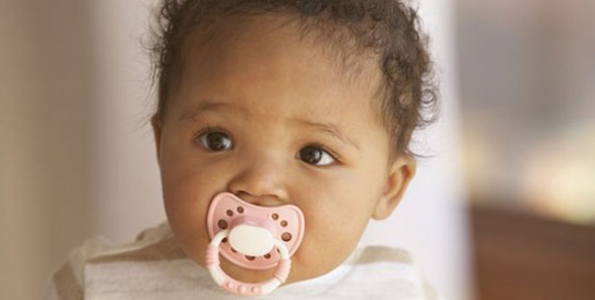 Tétine et allaitement maternel : sont-ils compatibles ?