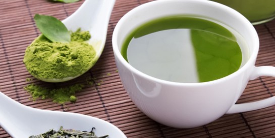 Le thé vert pourrait soulager les dents sensibles et prévenir les caries