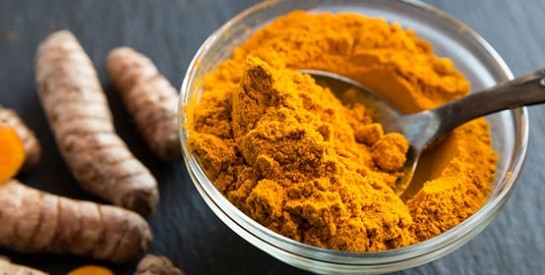 Les bienfaits d`une cure de curcuma avant les excès de Noël