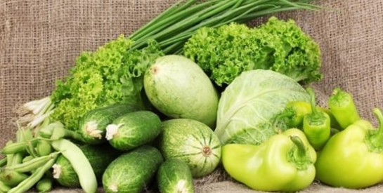 Consommer des légumes verts pourrait retarder le déclin de notre cerveau