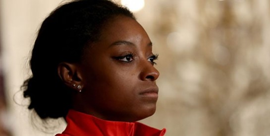 Gymnastique: les victimes du Dr Nassar racontent leurs vies brisées ``à jamais``