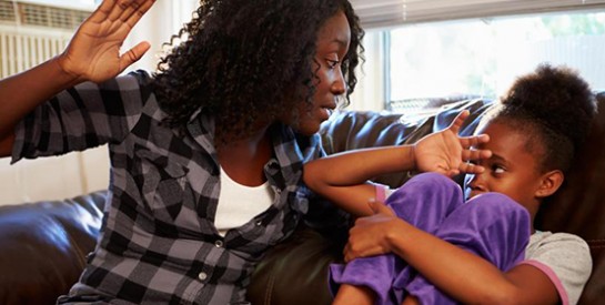 Pas de fessée, pas de chantage... Comment réagir quand son enfant n`écoute pas?