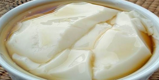 Masque capillaire hydratant et nourrissant au fromage blanc