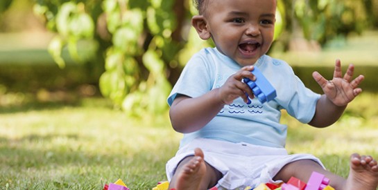 Comment prendre soin des premières dents de bébé ?