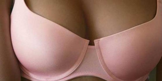 Le soutien-gorge intégré sous la peau