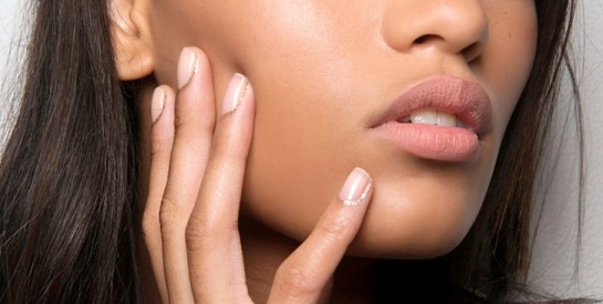 Des astuces pour avoir des ongles brillants sans vernis