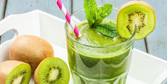 Smoothie au thé vert, kiwis et citron pour maigrir