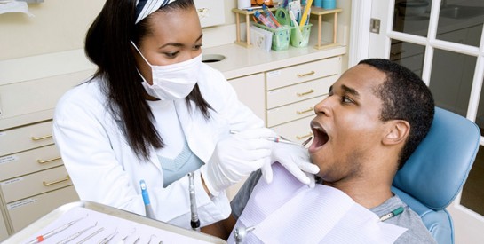 Quelle est la différence entre un dentiste et un orthodontiste ?