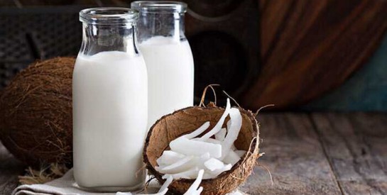 Le lait de coco pour stimuler la croissance des cheveux