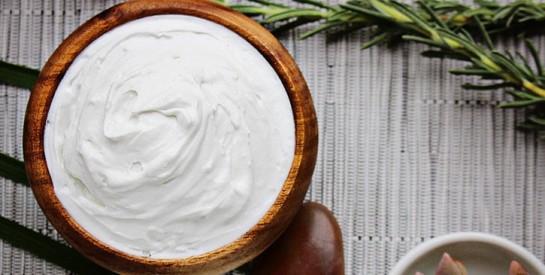 Comment faire sa crème réparatrice au beurre de karité et à l’huile d’avocat