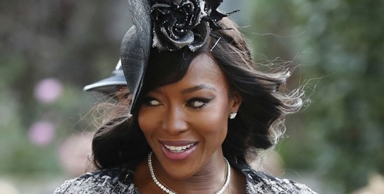 Naomi Campbell victime de racisme : la top model dit avoir été refoulée d'un hôtel français à cause de sa couleur de peau