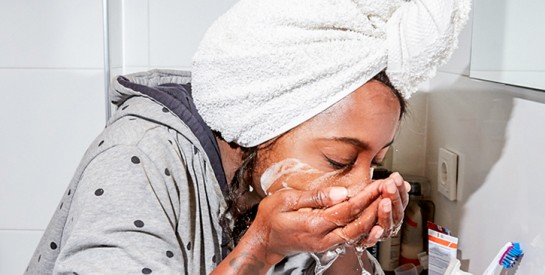 Un exfoliant pour le corps, oui, mais plutôt un gommage naturel