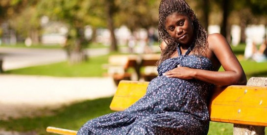 ``Je n'aurais pas gardé le bébé`` : lutter contre la dépression pendant la grossesse
