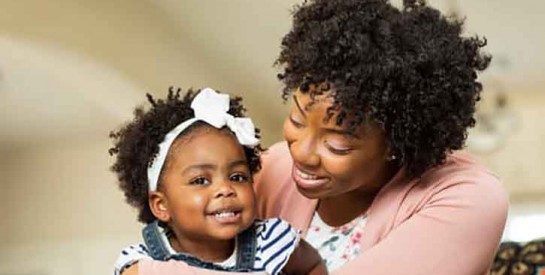 Cheveux frisés, Bouclés et crépus des enfants : les gestes à éviter