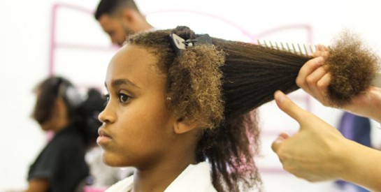 Ma fille de 12 ans veut se teindre les cheveux, que pensez vous?