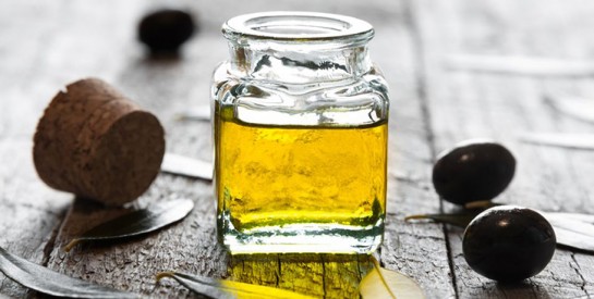 L`huile d`olive, contre les rides et le vieillissement de la peau.