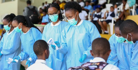Au Rwanda, le gouvernement privé de salaire pour aider la population face au coronavirus