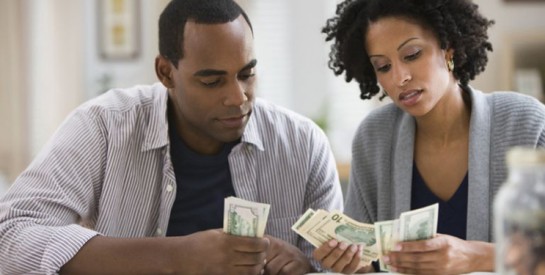 Budget couple : qui paye quoi (et pourquoi c'est super important)