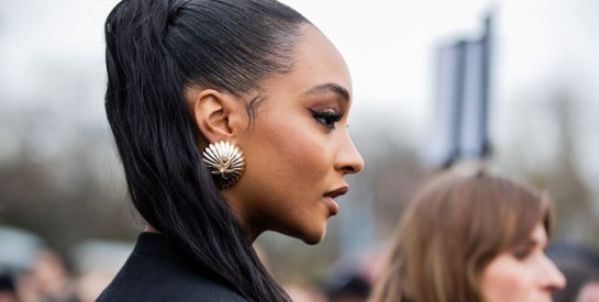 Tendance : comment porter la mono boucle d`oreille ?