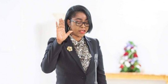 Mme Rose Christiane Ossouka Raponda nommée Premier ministre, première femme chef du gouvernement gabonais