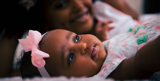 Comment réagir quand bébé se fait piquer par des insectes ou des araignées?