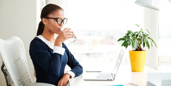 Comment surmonter les bouffées de chaleur liées à la ménopause?