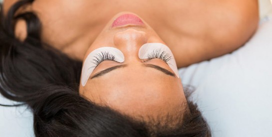 Tout savoir sur les extensions de cils pour des yeux de biche