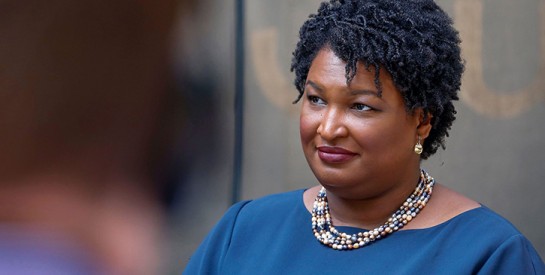 Stacey Abrams, la femme derrière les victoires historiques des démocrates en Géorgie