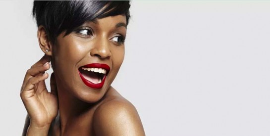 Astuces pour nettoyer naturellement des taches sur les dents
