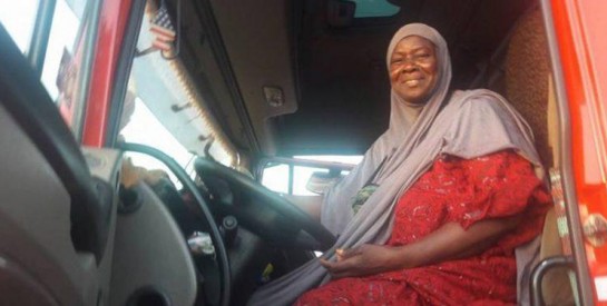 Burkina : À 60 ans, Massata Cissé est une pionnière de la conduite des poids lourds