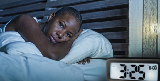 Comment se rendormir en cas de réveil en pleine nuit ? Les meilleures solutions