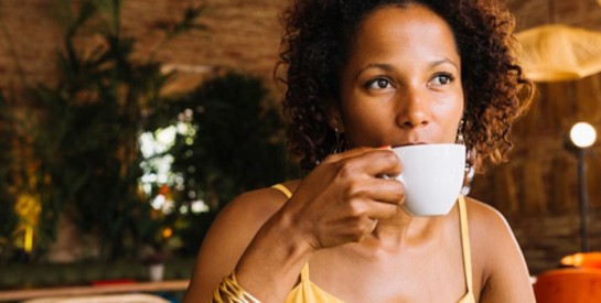 Tomber enceinte rapidement : que faire du café, de l'alcool et du tabac ?