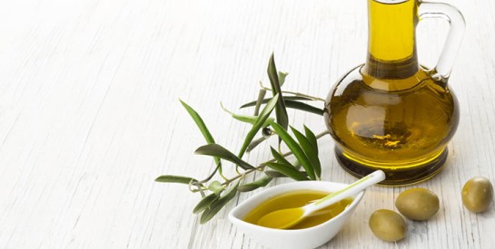 3 masques à l’huile d’olive pour cheveux secs