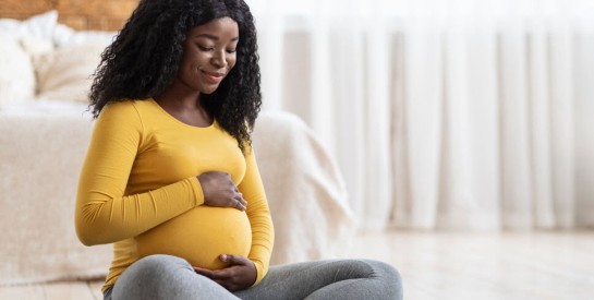 Grossesse : les remèdes naturels pour soulager la rétention d'eau