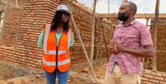 Une Rwandaise ouvre la voie aux femmes dans la construction