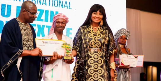 Festival International du Bazin et du Textile Africain : Hermann Konan décroche le Prix du Jeune créateur émergent