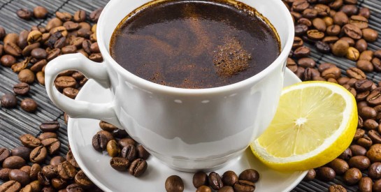 Le mélange café-citron, fausse solution-miracle pour la perte de poids...